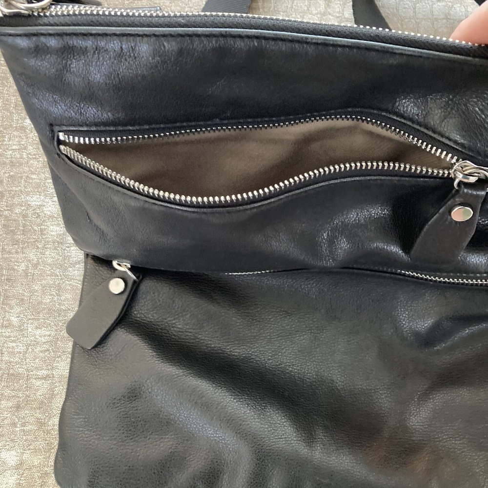 Margot New York Triple Zipper Messenger Purse Crossbody Bag Black Leather - Picture 6 of 13